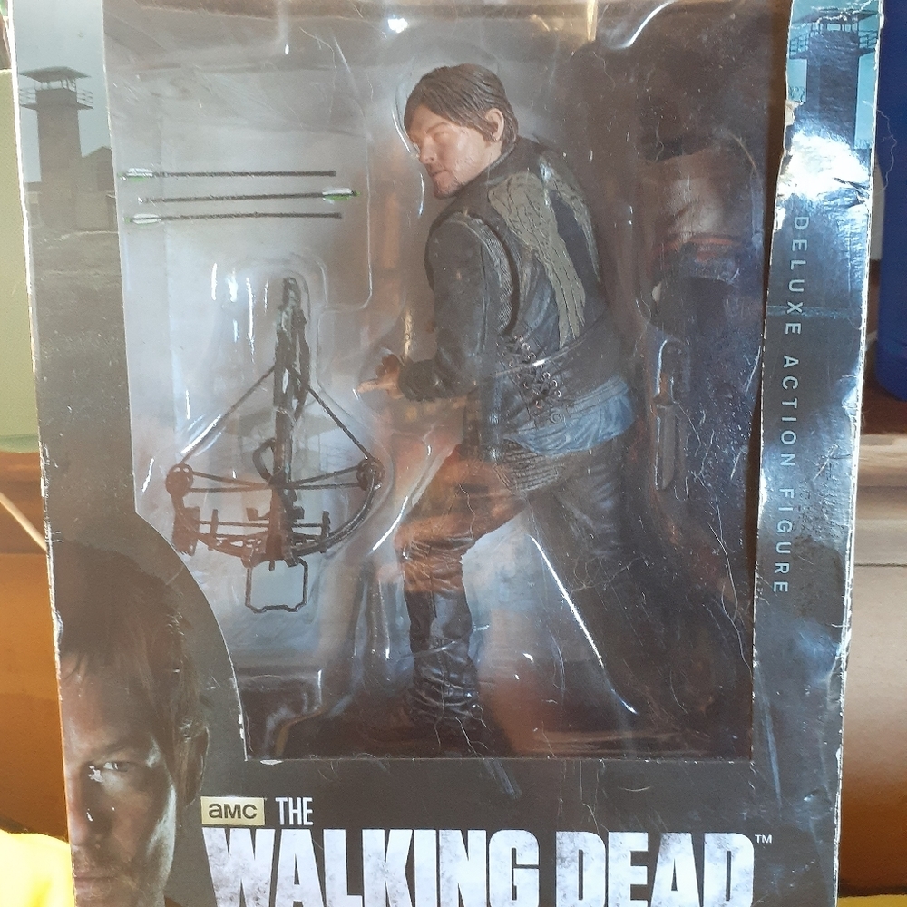 The Walking Dead Daryl Dixon 10" Action Figure